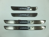 JMT Накладки на дверные пороги с логотипом и LED подсветкой, нерж. TOYOTA (тойота) Corolla/Королла 08-/11-