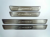 JMT Накладки на дверные пороги с логотипом, нерж. TOYOTA (тойота) Camry/Камри 12-