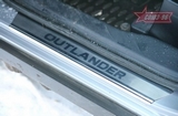 Souz-96 Накладки на внутр. пороги с рисунком (компл.4шт.)  на металл MITSUBISHI Outlander XL 07-09