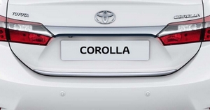 Toyota Накладка на дверь багажника, хром TOYOTA (тойота) Corolla/Королла 13- - Автоаксессуары и тюнинг