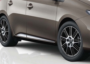 Toyota Нижние боковые молдинги на двери, хром. TOYOTA (тойота) Auris 13- - Автоаксессуары и тюнинг